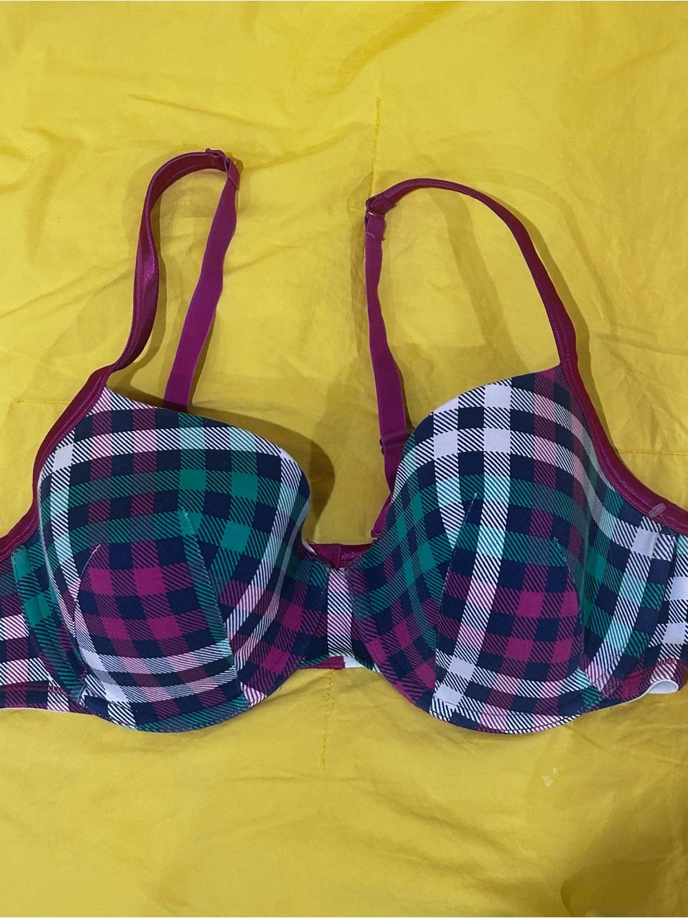 EUC Cacique Plaid underwire bra Size 40 DD
